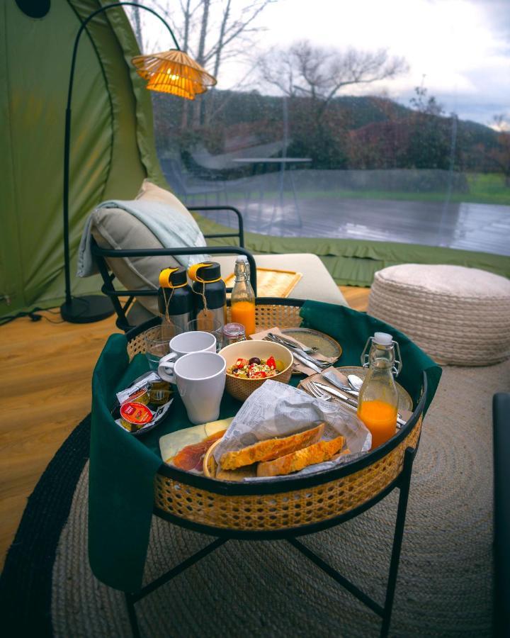 ホテル Luzada Glamping Burbujas - Designed For Adults Juances エクステリア 写真